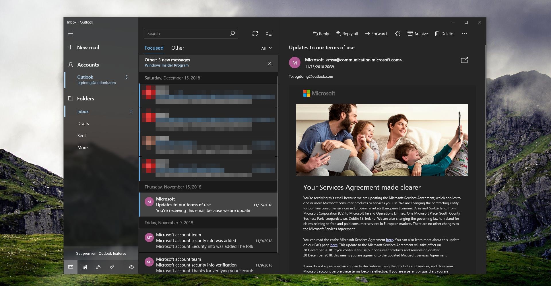 Microsoft Begins Refining the Dark Mode in Windows 10 Mail ...