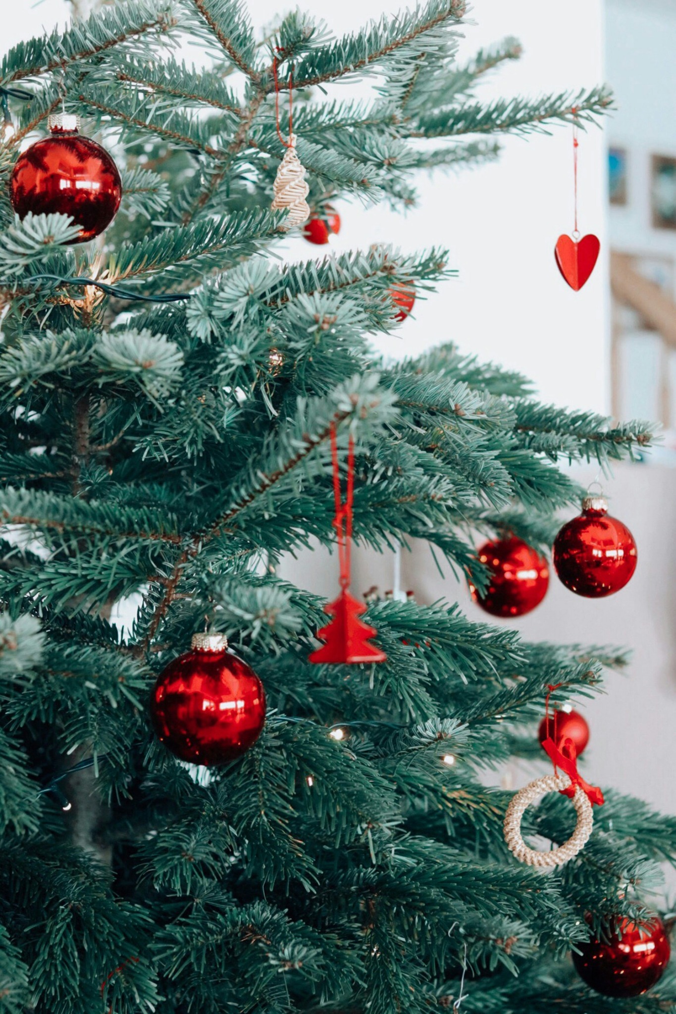 Christmas tree with red ornaments