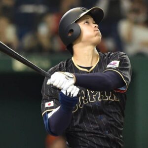 Shohei ohtani watching hit black jersey