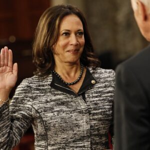 Kamala harris campaigning for 2024